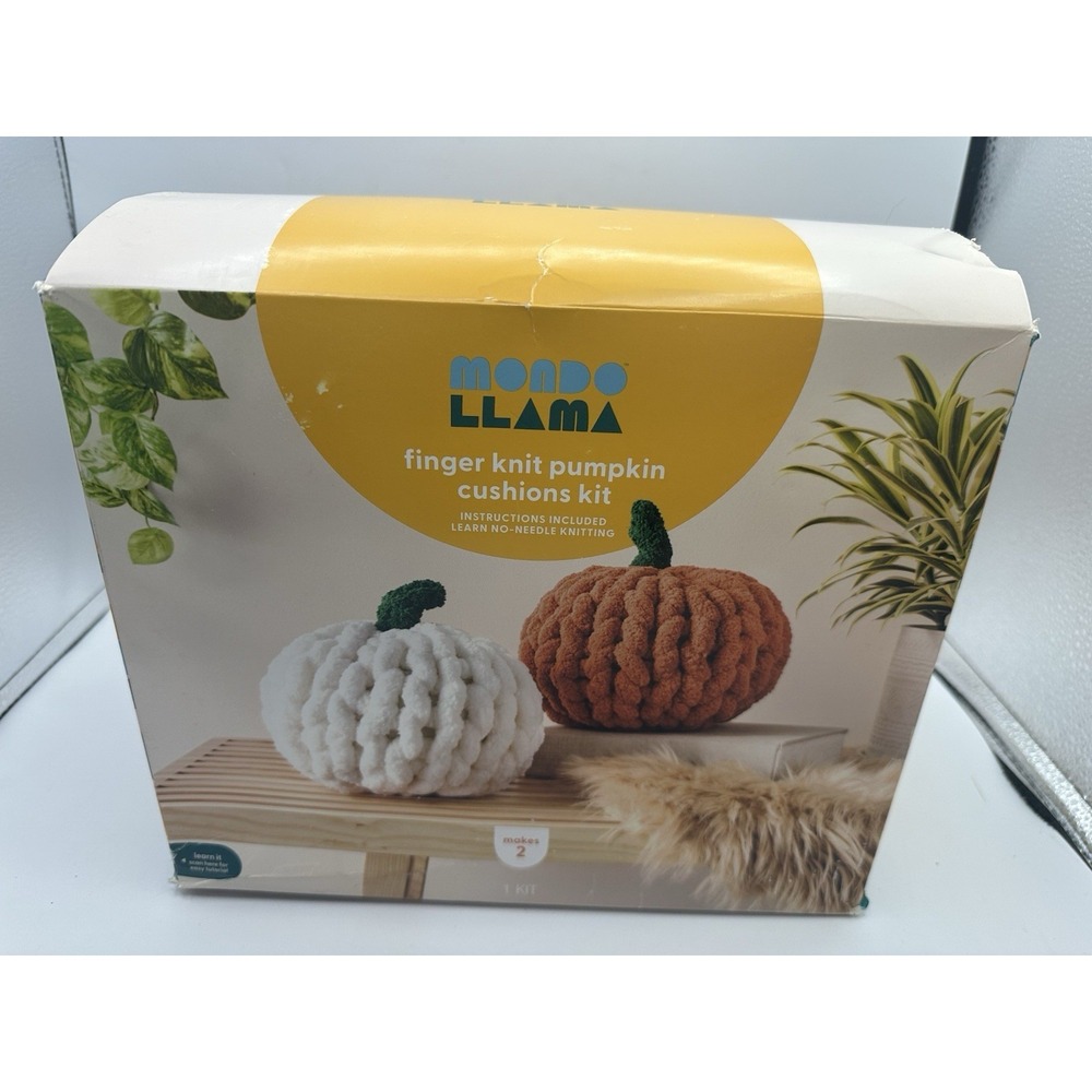 Mondo Llama Finger Knit Pumpkin Cushions Kit